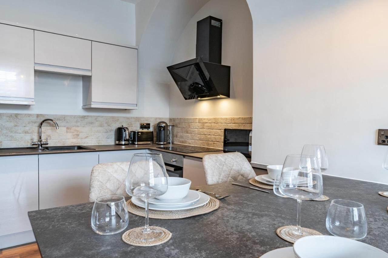 Watergate Penthouse - New 2 Bed Luxury Apartment In City Centre Τσέστερ Εξωτερικό φωτογραφία