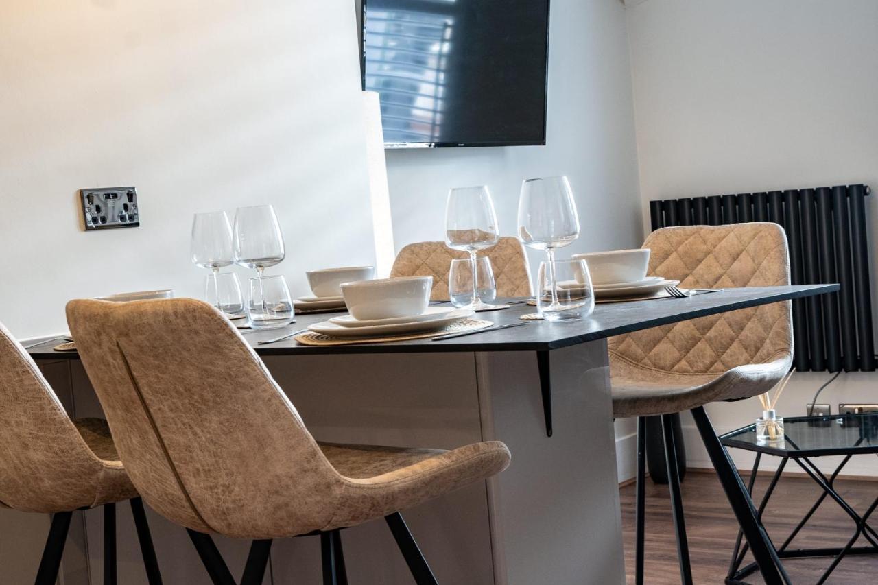 Watergate Penthouse - New 2 Bed Luxury Apartment In City Centre Τσέστερ Εξωτερικό φωτογραφία