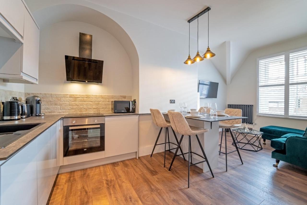 Watergate Penthouse - New 2 Bed Luxury Apartment In City Centre Τσέστερ Εξωτερικό φωτογραφία