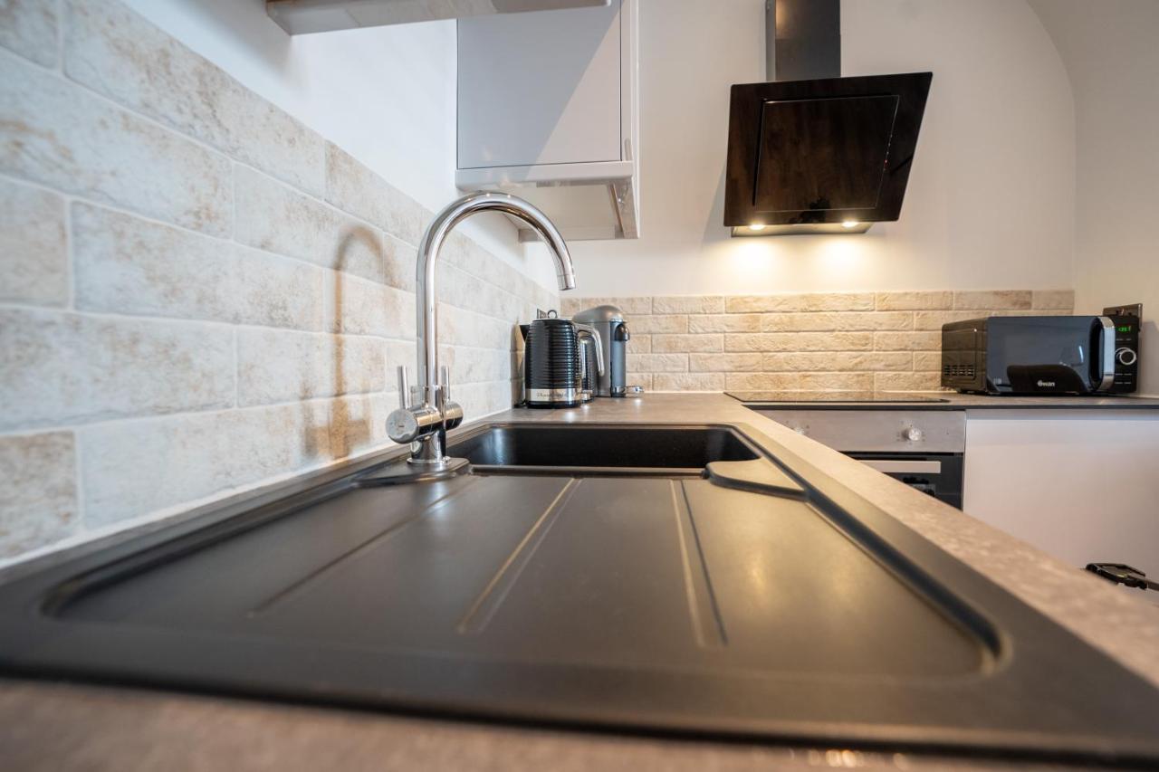 Watergate Penthouse - New 2 Bed Luxury Apartment In City Centre Τσέστερ Εξωτερικό φωτογραφία