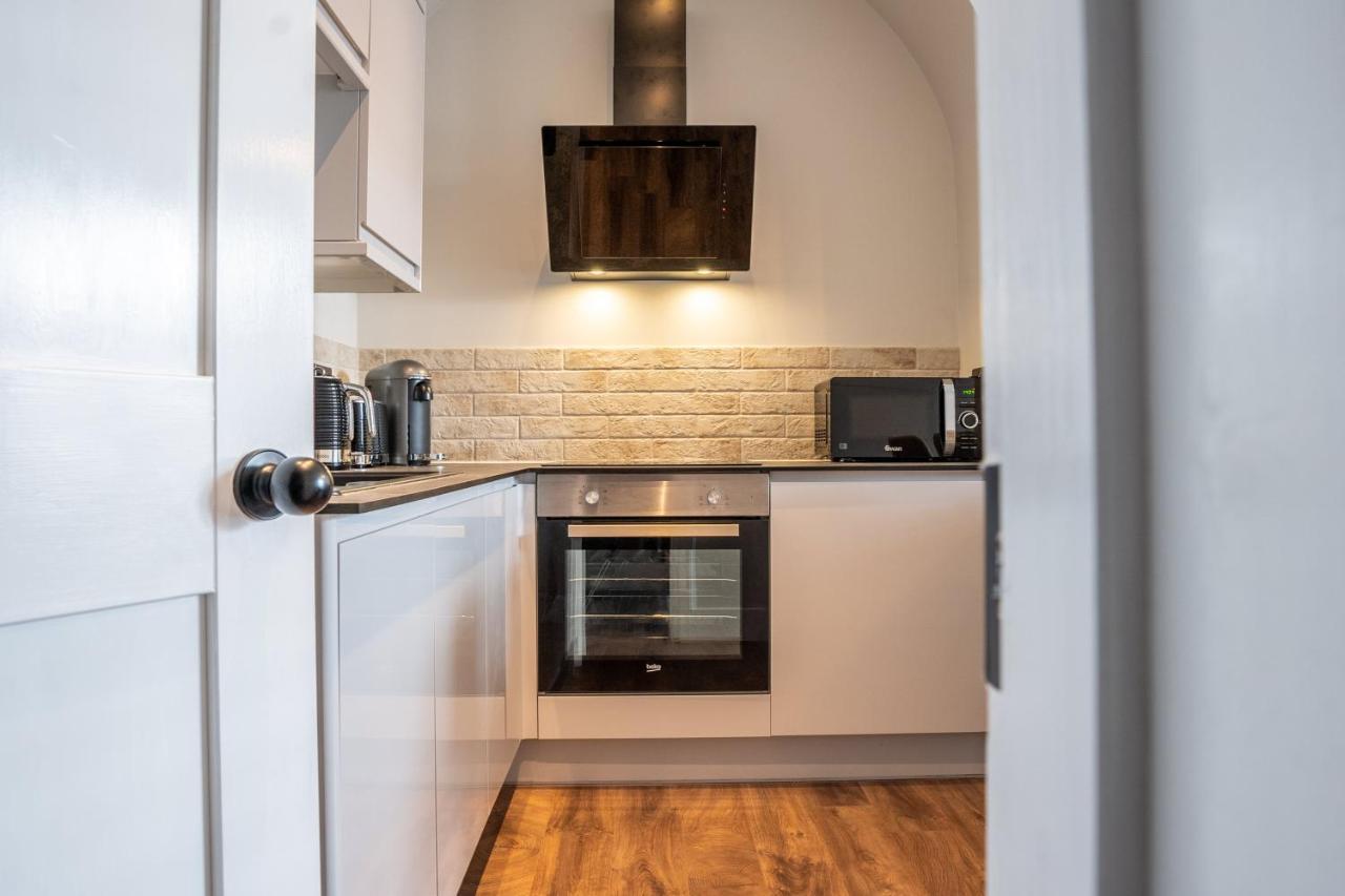 Watergate Penthouse - New 2 Bed Luxury Apartment In City Centre Τσέστερ Εξωτερικό φωτογραφία